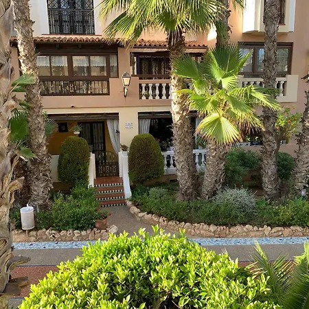 Comfortable Spacious Family House, Large Terrace And Garden, And Bars Apartment